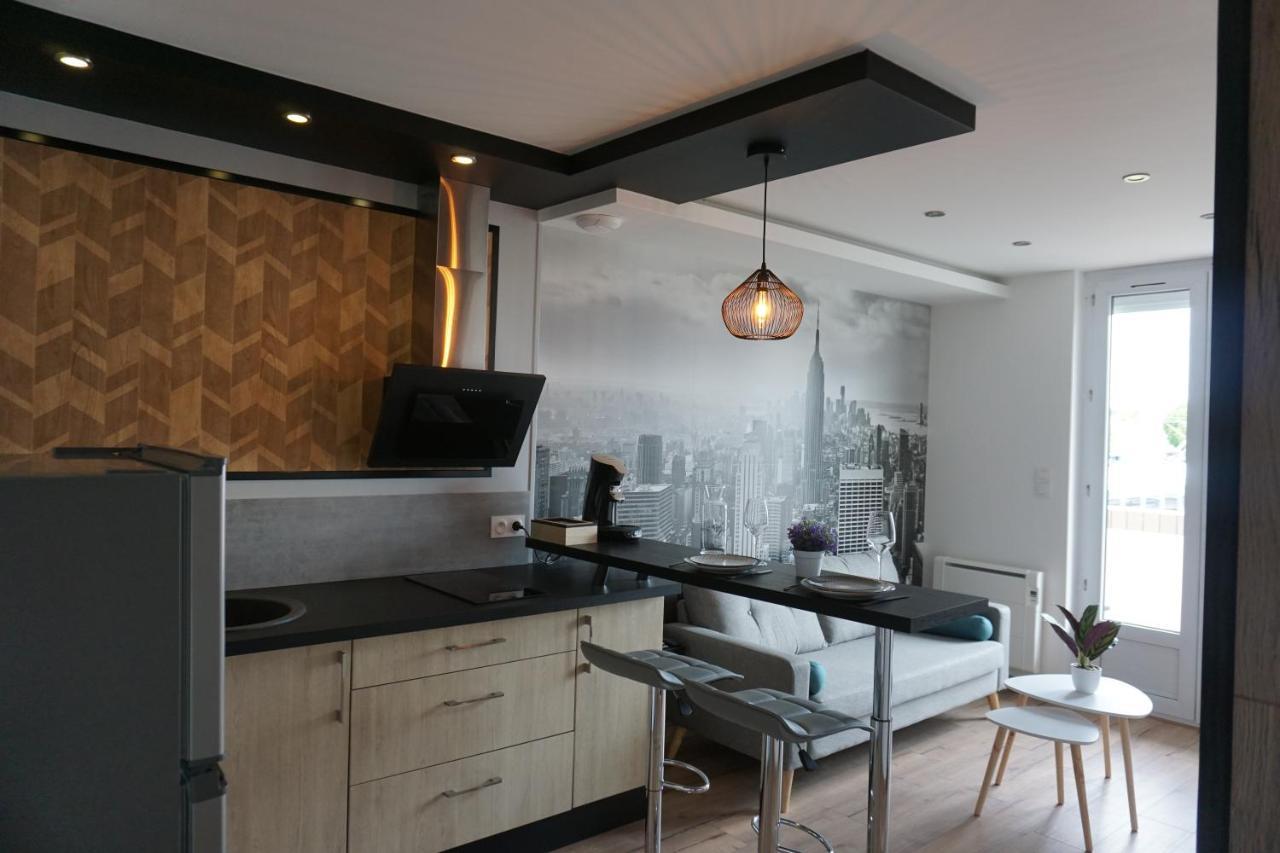 Appart Chic & Moderne Avec Balcon La Roche-sur-Yon Esterno foto